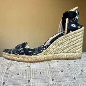 Stuart Weitzman Illeana Black Paisley Bandana Print Espadrille Sandal Women 8.5